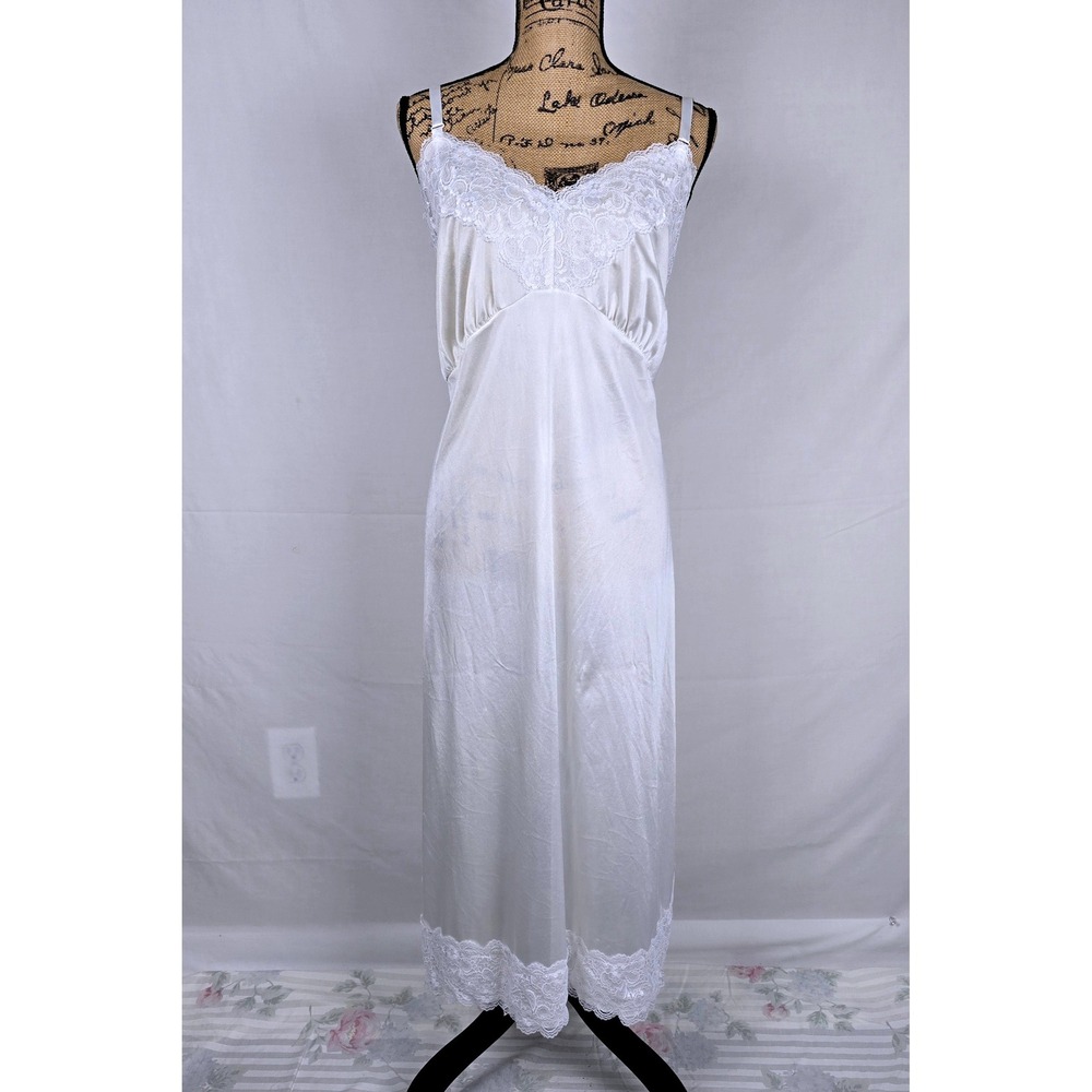 Vintage Velrose White Lace Trim Full Slip Cottage Bridal Full Dress USA Size 50